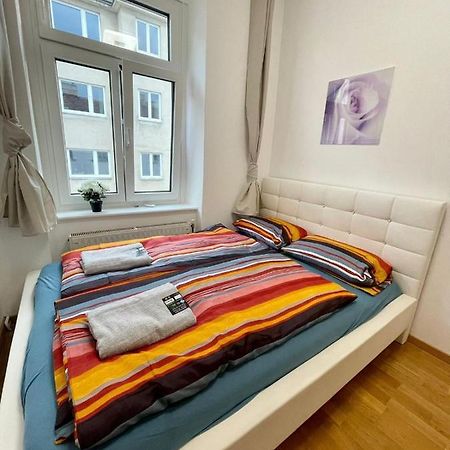 Ferienwohnung Deluxe Studio 3P Th Wien Exterior foto