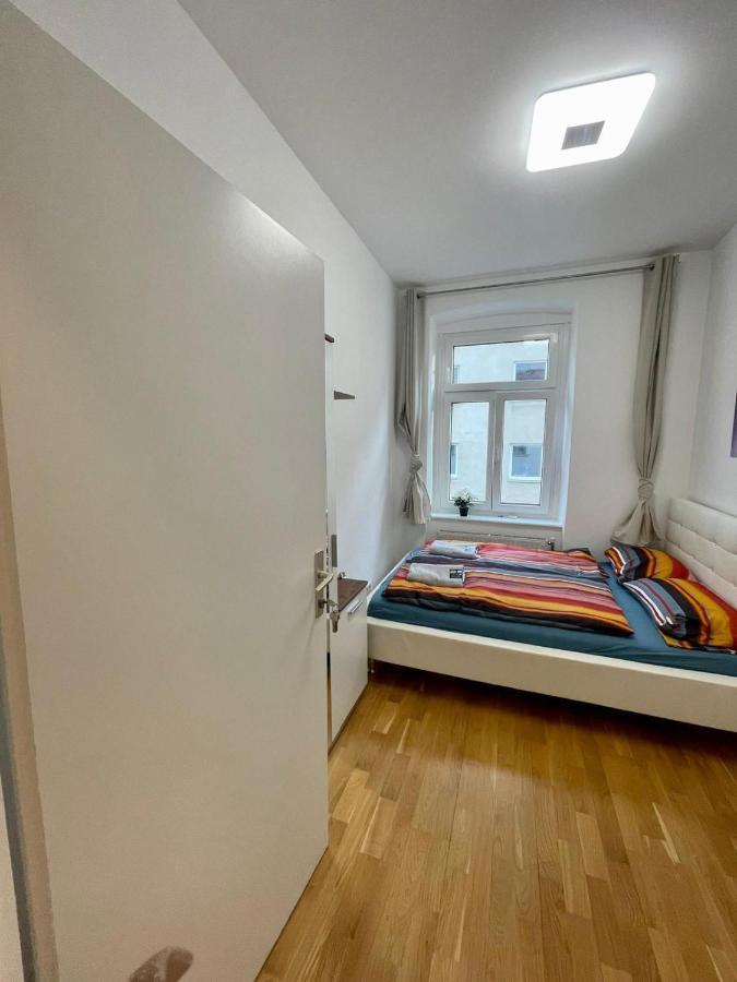 Ferienwohnung Deluxe Studio 3P Th Wien Exterior foto